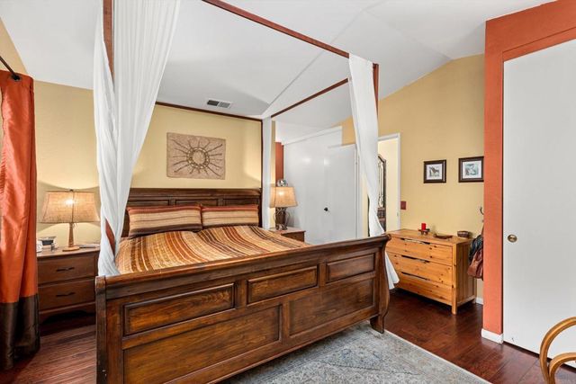 7212 Canyon Hill Way, San Diego, CA 92126