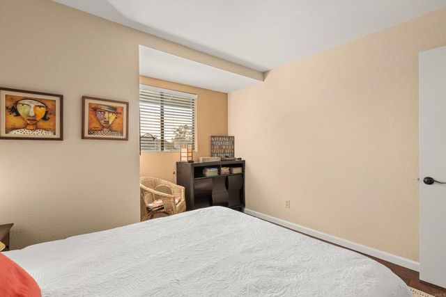 7212 Canyon Hill Way, San Diego, CA 92126