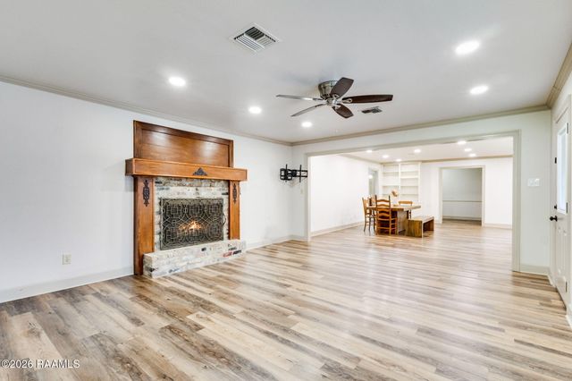 201 Woodbury Drive, Lafayette, LA 70507