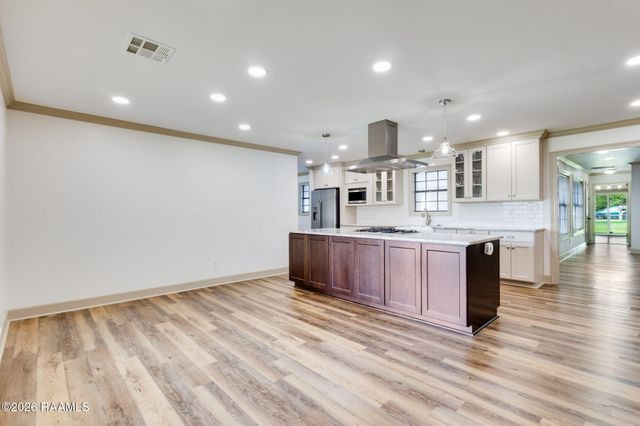 201 Woodbury Drive, Lafayette, LA 70507