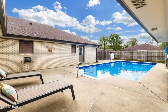 201 Woodbury Drive, Lafayette, LA 70507
