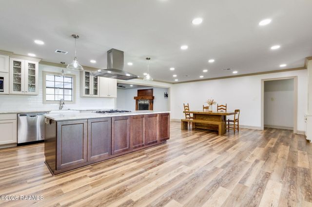 201 Woodbury Drive, Lafayette, LA 70507