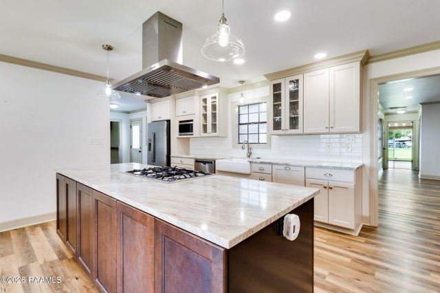 201 Woodbury Drive, Lafayette, LA 70507