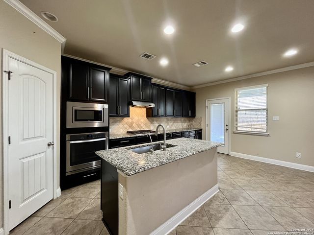 6643 Willow Farm, San Antonio, TX 78249