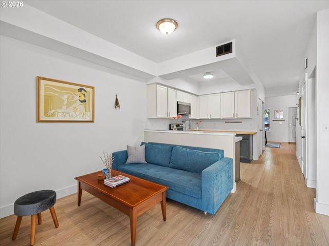 7627 N NEWMAN Ave, Portland, OR 97203