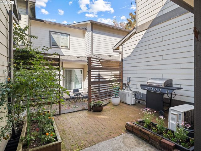 7627 N NEWMAN Ave, Portland, OR 97203