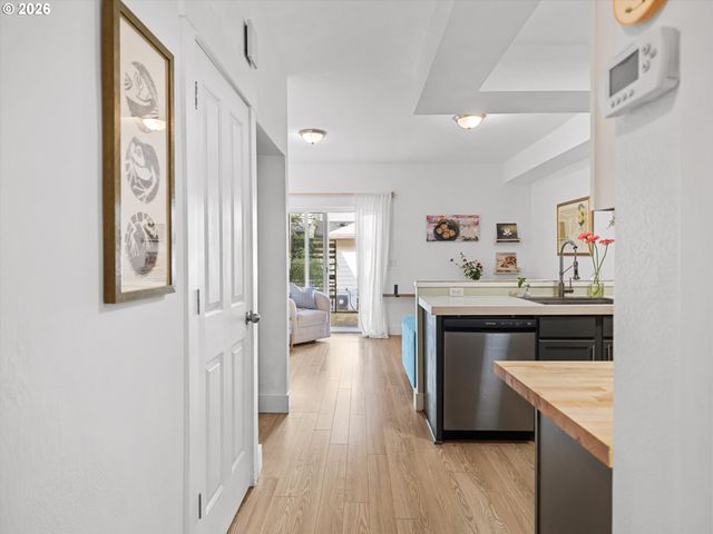 7627 N NEWMAN Ave, Portland, OR 97203
