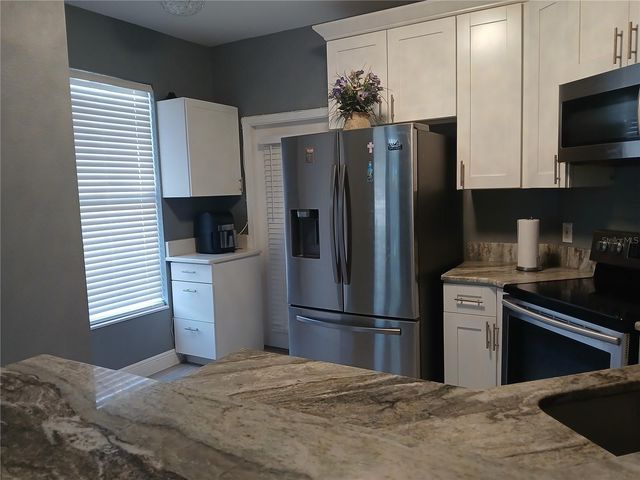 18078 VILLA CREEK DRIVE 18078, Tampa, FL 33647