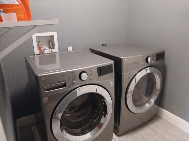 18078 VILLA CREEK DRIVE 18078, Tampa, FL 33647