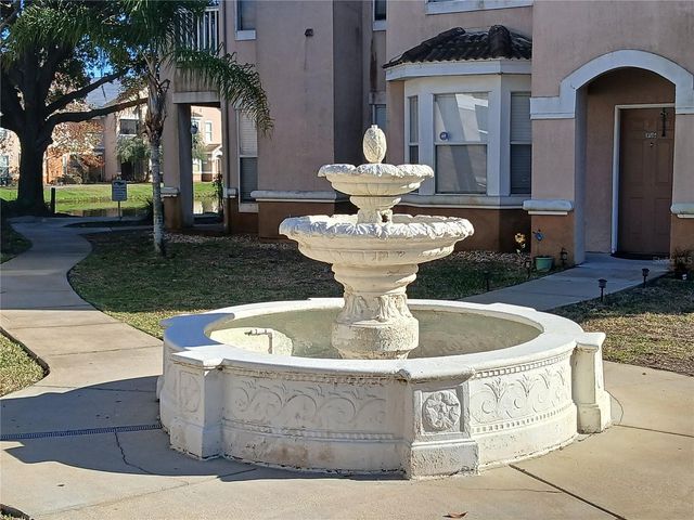 18078 VILLA CREEK DRIVE 18078, Tampa, FL 33647