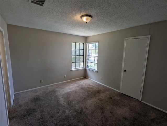 1204 Greenbriar LOOP, Round Rock, TX 78664