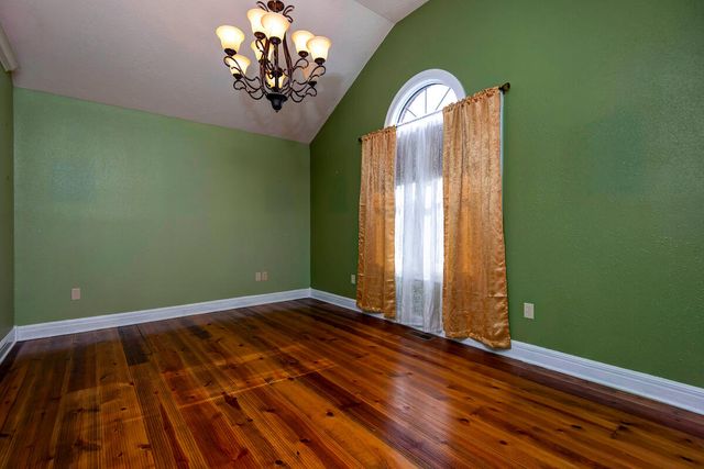 1443 Woodland Road, Marshfield, MO 65706