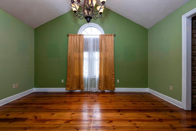 1443 Woodland Road, Marshfield, MO 65706