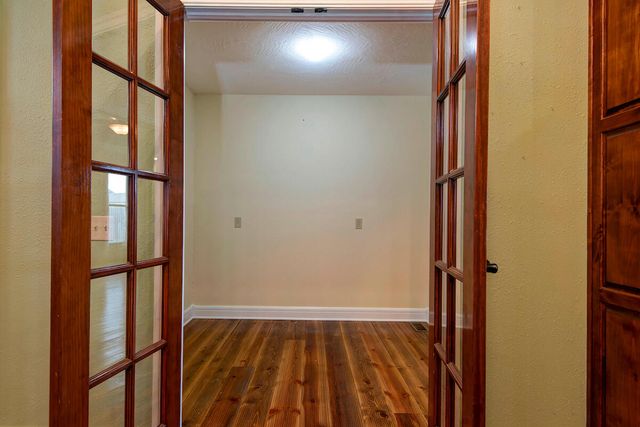 1443 Woodland Road, Marshfield, MO 65706