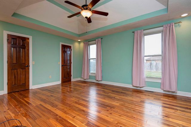 1443 Woodland Road, Marshfield, MO 65706