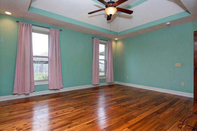 1443 Woodland Road, Marshfield, MO 65706