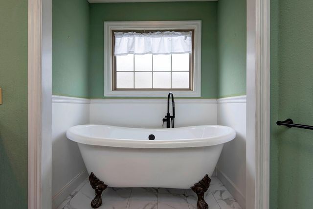 1443 Woodland Road, Marshfield, MO 65706