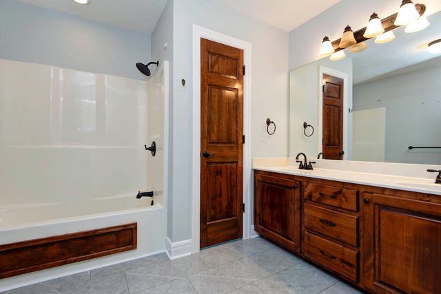 1443 Woodland Road, Marshfield, MO 65706