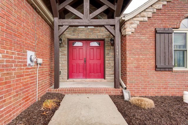 1443 Woodland Road, Marshfield, MO 65706