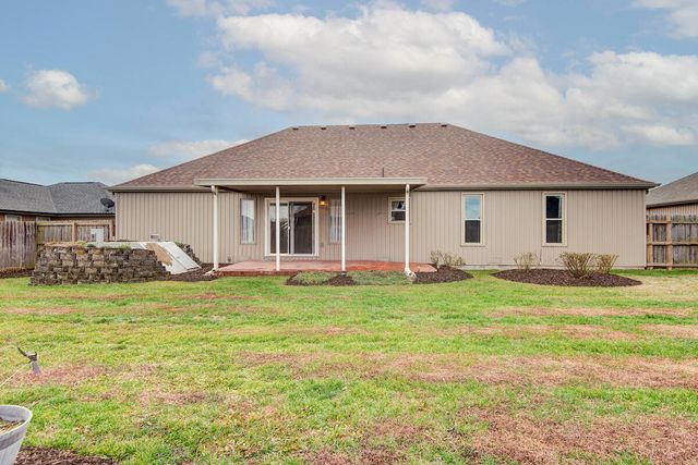 1443 Woodland Road, Marshfield, MO 65706