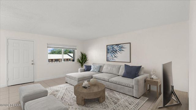 411 N Halifax Ave Apt 304, Daytona Beach, FL 32118