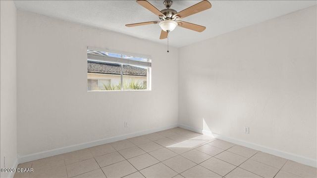 411 N Halifax Ave Apt 304, Daytona Beach, FL 32118