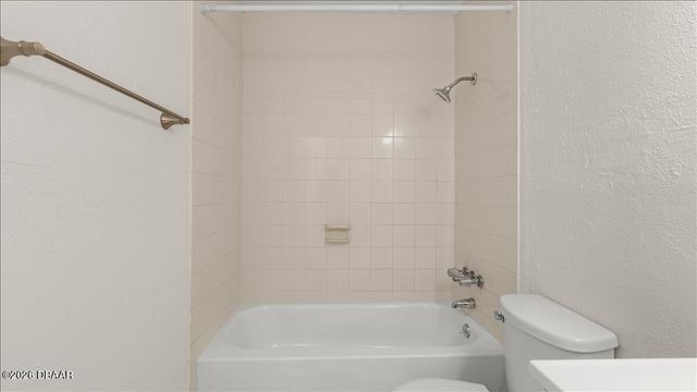 411 N Halifax Ave Apt 304, Daytona Beach, FL 32118
