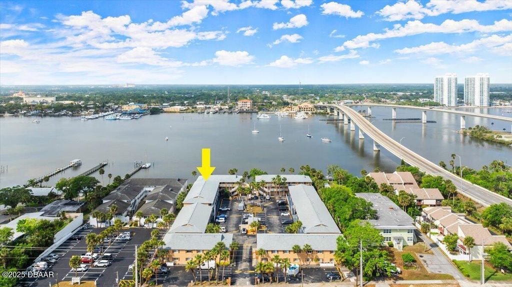 411 N Halifax Ave Apt 304, Daytona Beach, FL 32118