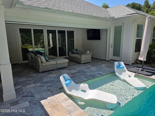 2016 Manor Parc Drive, Calabash, NC 28467