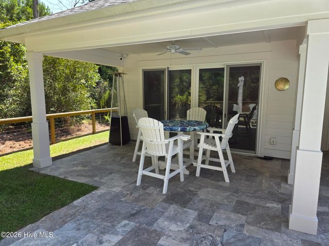 2016 Manor Parc Drive, Calabash, NC 28467