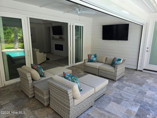 2016 Manor Parc Drive, Calabash, NC 28467