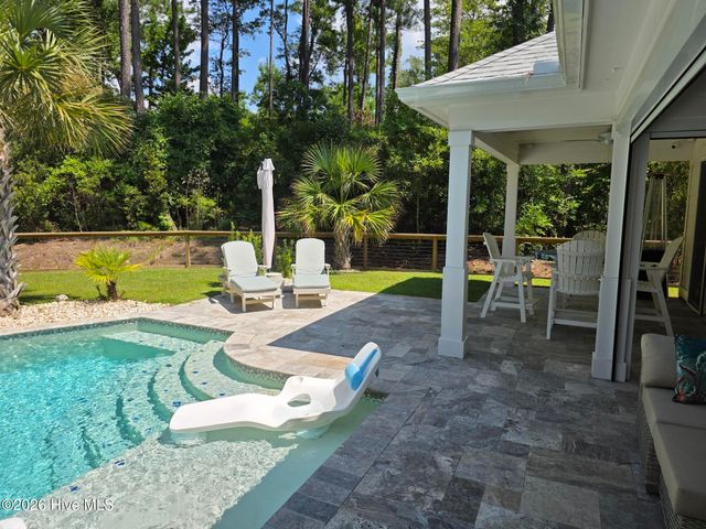 2016 Manor Parc Drive, Calabash, NC 28467