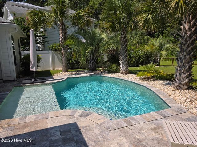 2016 Manor Parc Drive, Calabash, NC 28467