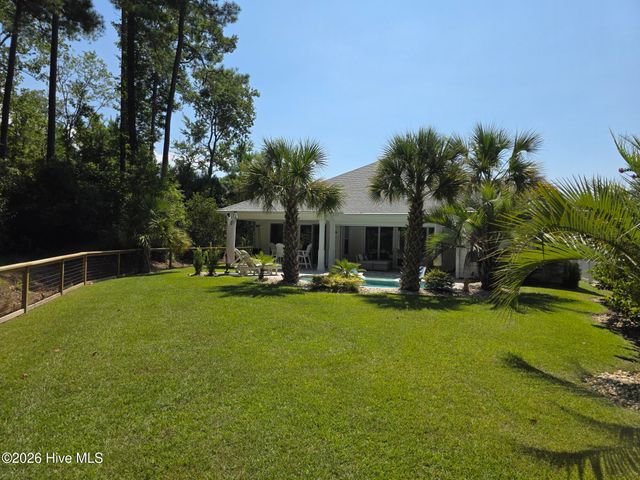 2016 Manor Parc Drive, Calabash, NC 28467