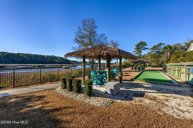 2016 Manor Parc Drive, Calabash, NC 28467