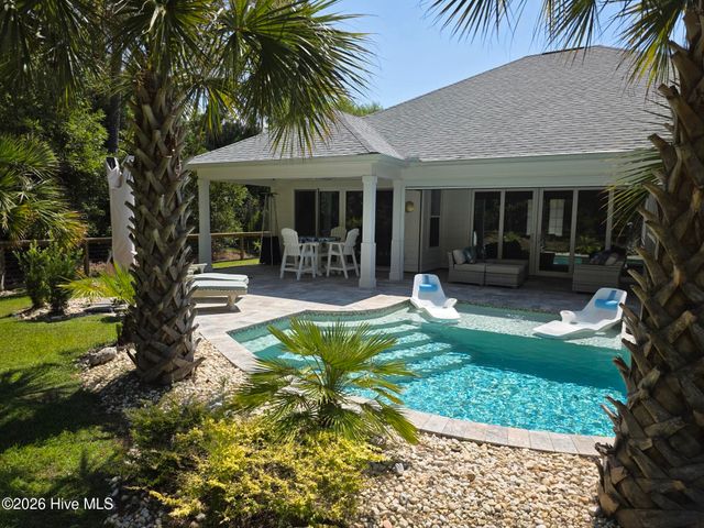 2016 Manor Parc Drive, Calabash, NC 28467