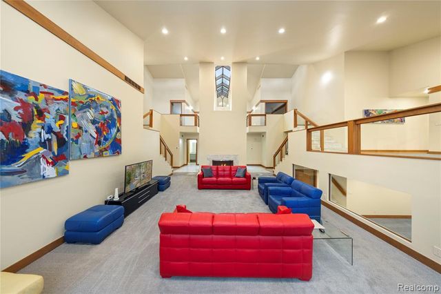 1178 Copperwood Drive, Bloomfield Hills, MI 48302