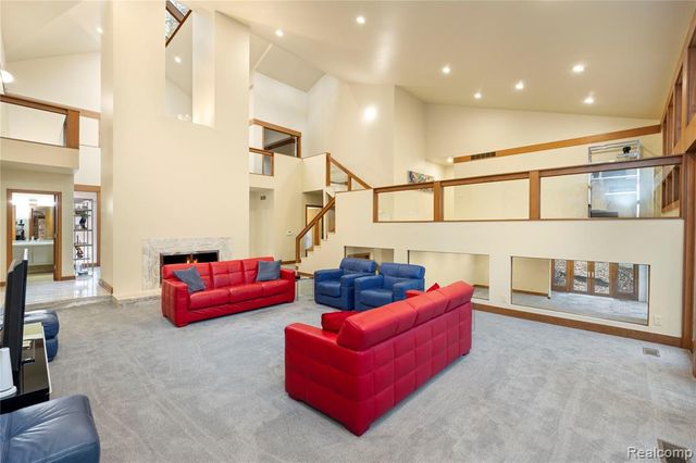1178 Copperwood Drive, Bloomfield Hills, MI 48302