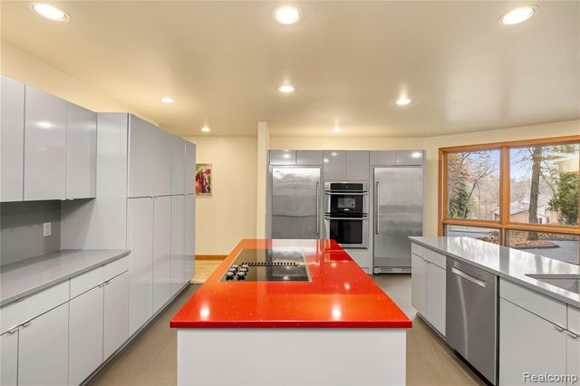1178 Copperwood Drive, Bloomfield Hills, MI 48302