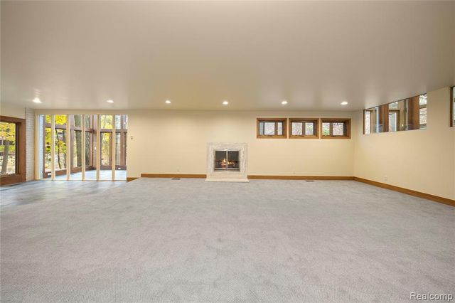 1178 Copperwood Drive, Bloomfield Hills, MI 48302