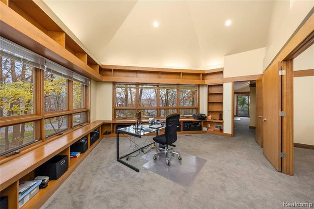 1178 Copperwood Drive, Bloomfield Hills, MI 48302
