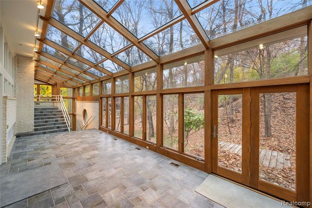 1178 Copperwood Drive, Bloomfield Hills, MI 48302
