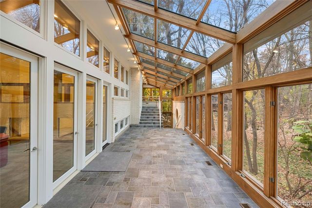1178 Copperwood Drive, Bloomfield Hills, MI 48302