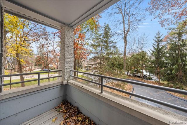 1178 Copperwood Drive, Bloomfield Hills, MI 48302
