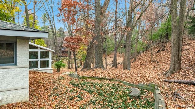 1178 Copperwood Drive, Bloomfield Hills, MI 48302