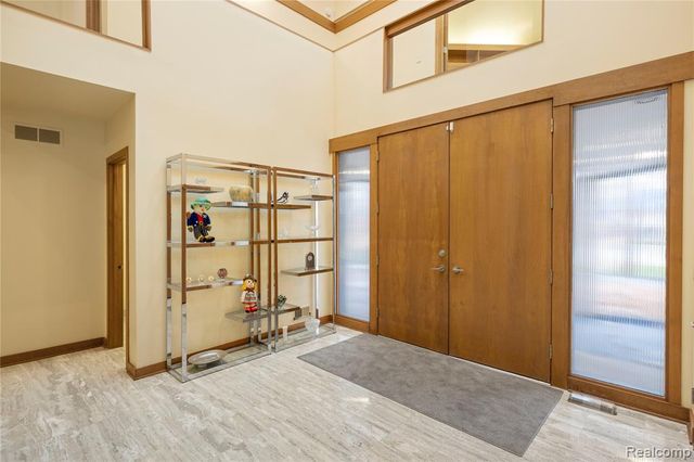 1178 Copperwood Drive, Bloomfield Hills, MI 48302