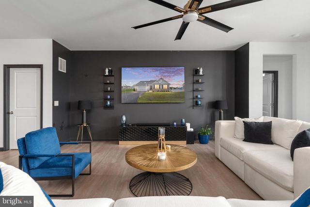 9304 SPRING HILL LN, Fredericksburg, VA 22408
