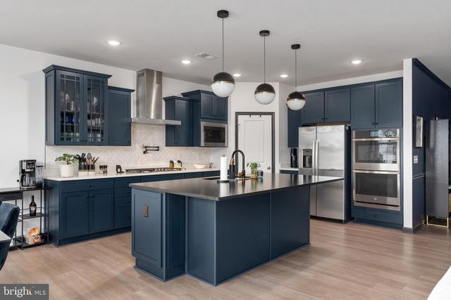 9304 SPRING HILL LN, Fredericksburg, VA 22408
