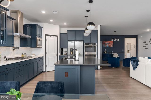 9304 SPRING HILL LN, Fredericksburg, VA 22408