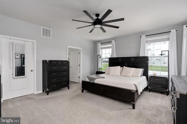 9304 SPRING HILL LN, Fredericksburg, VA 22408
